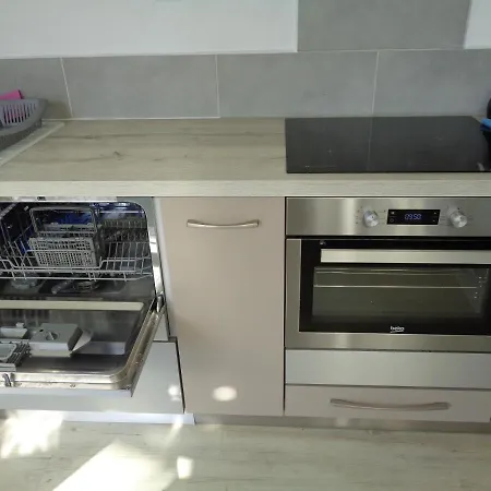 Le De La Gare Holiday home